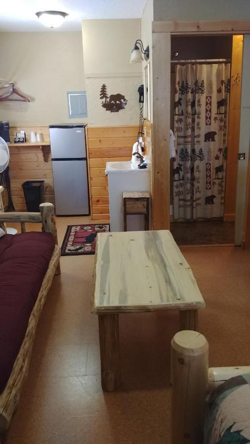 9 Bar W Cabins West Yellowstone Ngoại thất bức ảnh