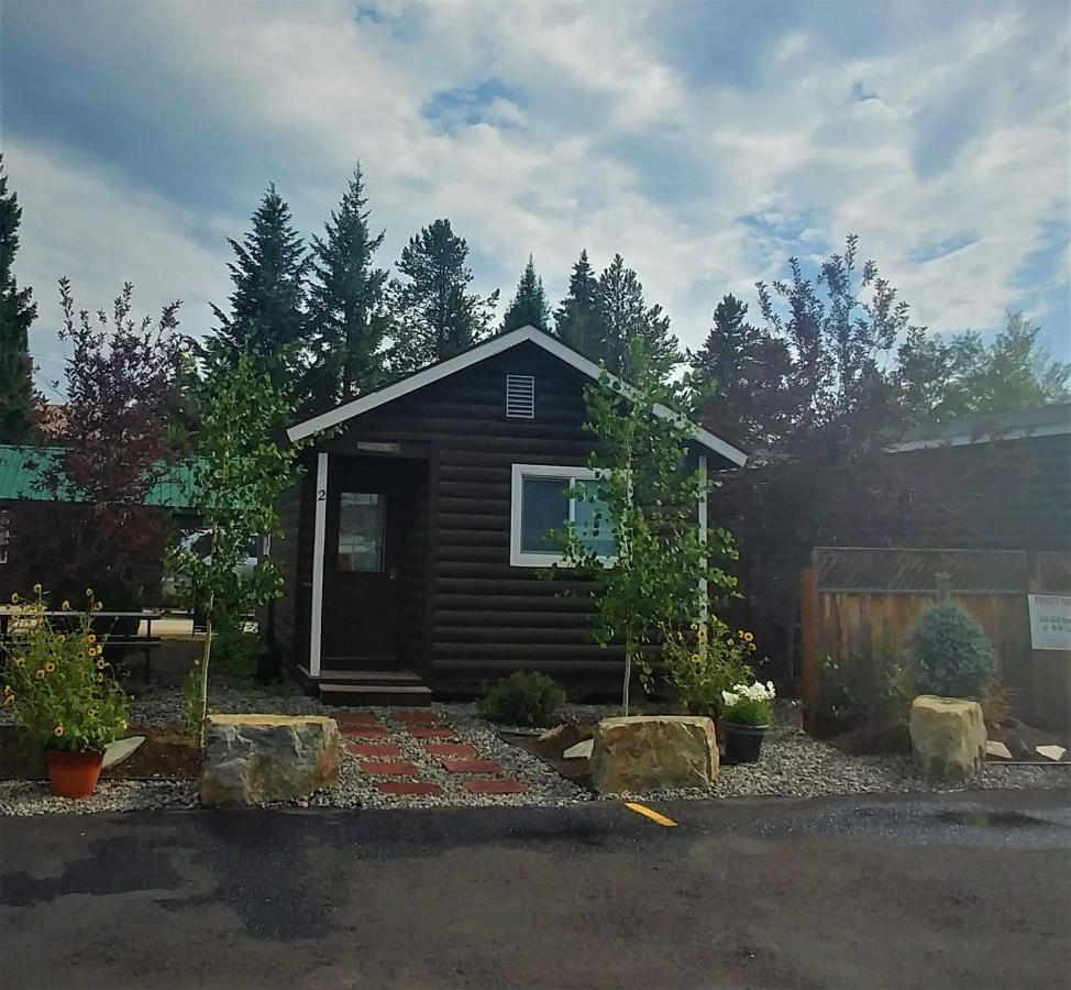 9 Bar W Cabins West Yellowstone Ngoại thất bức ảnh